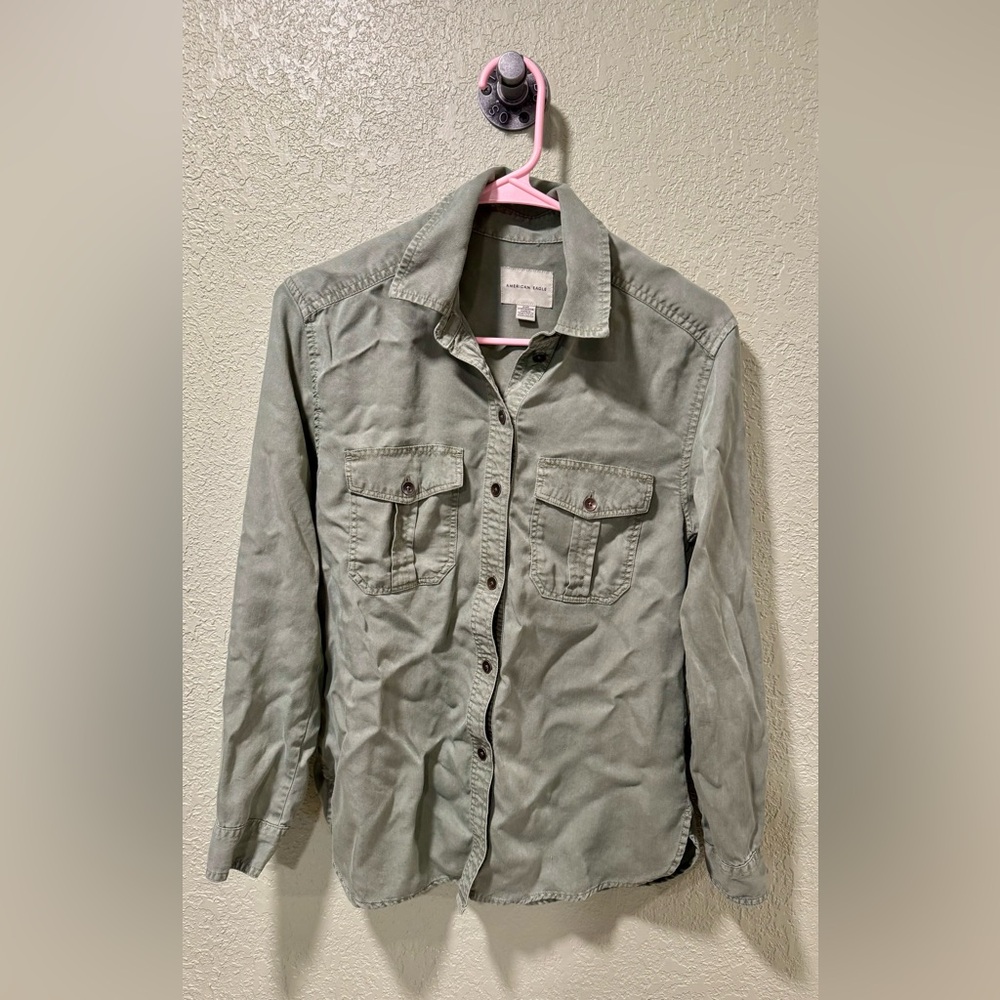 American Eagle Outfitters Green Button Down Shirt